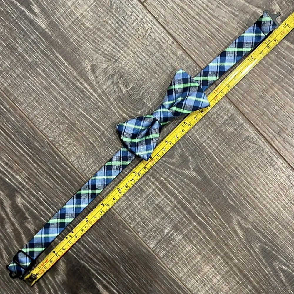 Chaps Adjustable Bow Tie